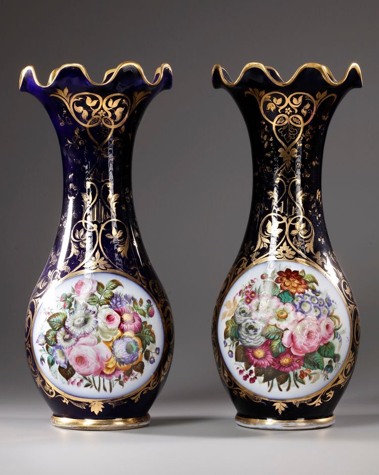 A PAIR OF BLUE ENAMELED PORCELAIN BALUSTER VASES, LATE 19TH CENTURY