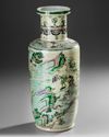 A CHINESE FAMILLE VERTE ROULEAU VASE, QING DYNASTY (1644-1911)