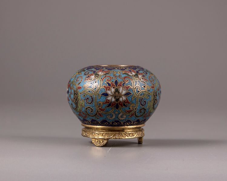 A small Chinese cloisonné enamel water pot