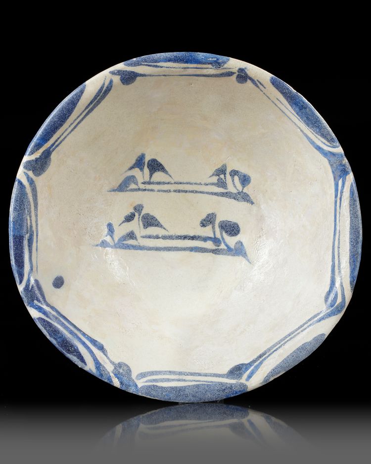 A FINE ABBASID POTTERY BOWL WITH KUFIC INCRIPTION, IRAQ, 9TH CENTURY