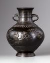 A CHINESE BRONZE VASE, 19TH CENTURY