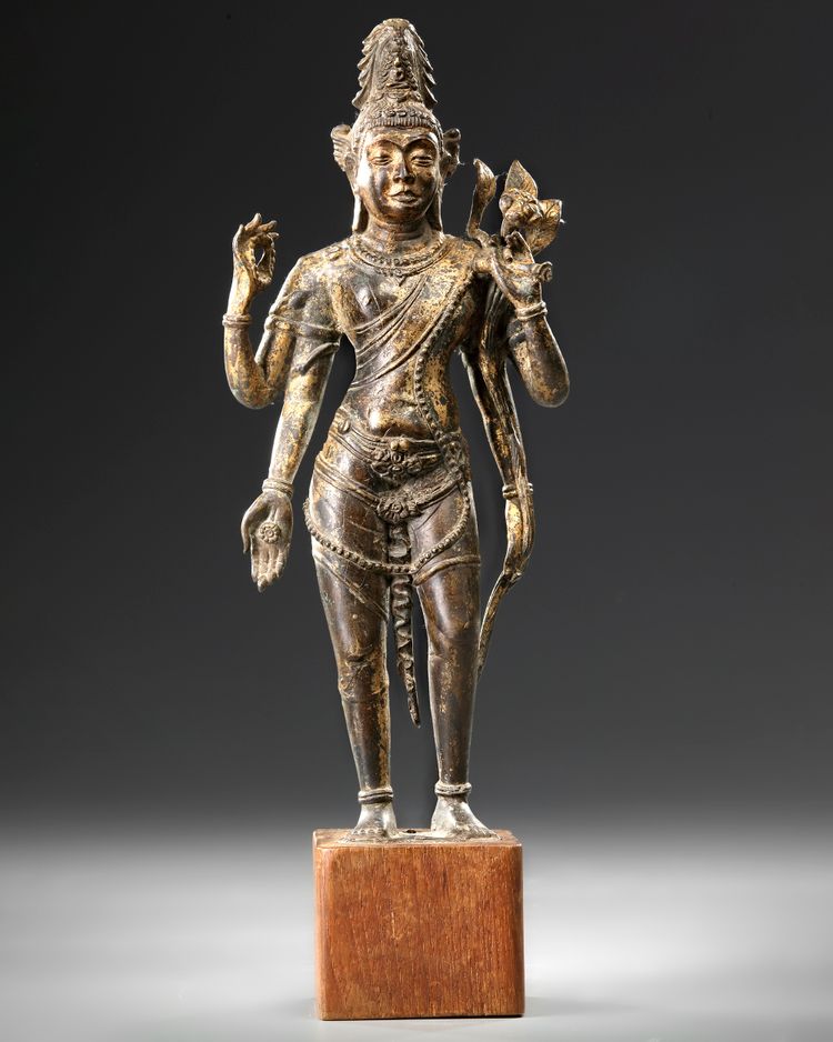 A  GILT BRONZE STATUE, NEPAL, 17TH-18TH CENTURY