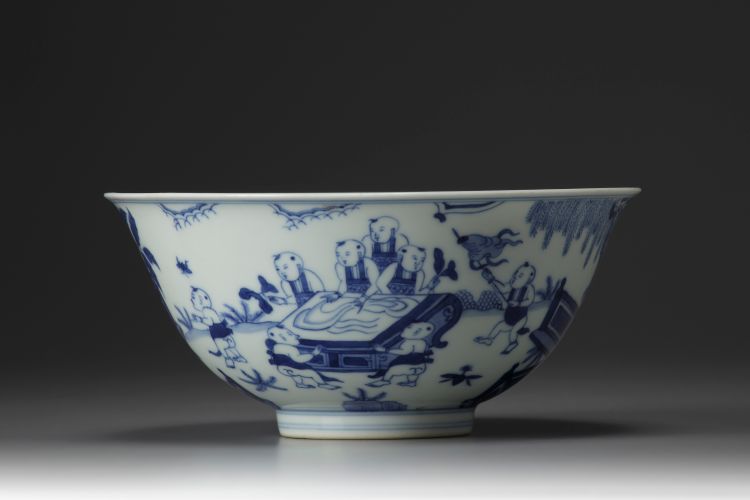 A blue and white bowl