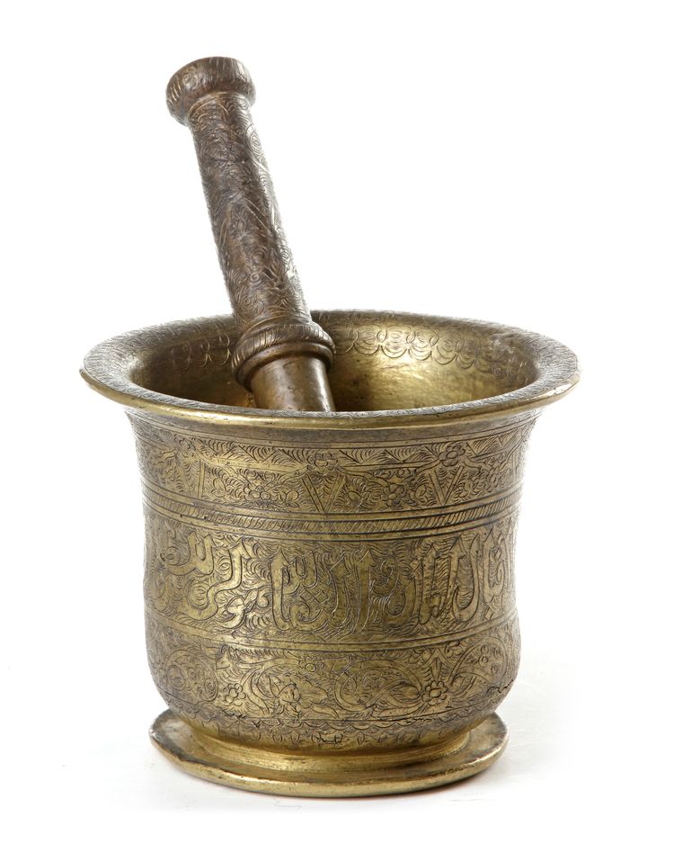 A MAMLUK BRONZE PESTLE AND MORTAR, EGYPT OR SYRIA, 16TH-17TH CENTURY