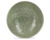A CHINESE LONGQUAN CELADON BOWL, SONG DYNASTY (960-1127 AD)