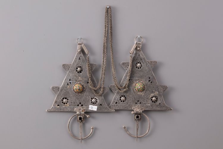 A pair of silver Berber fibulae – Tizerzai –