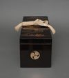 A LACQUERED JAPANESE BOX FOR PERSONAL ACCESSORIES, MID-LATE 20TH CENTURY