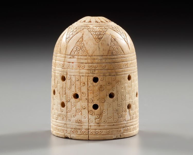 A NISHAPUR IVORY PIECE, PERSIA, 9TH-12TH CENTURY