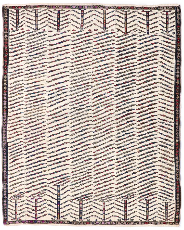 A VERNE RUG, AZERBAIJAN, LATE 19TH CENTURY