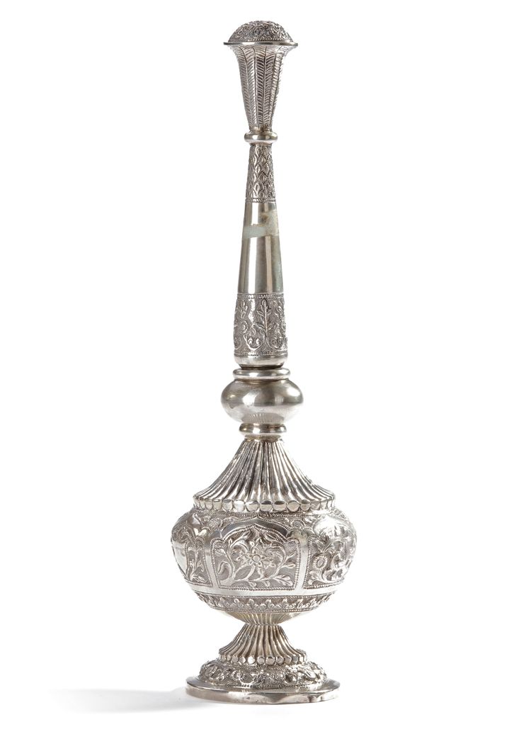 AN INDIAN SILVER ROSE WATER SPRINKLER, 19TH CENTURY