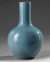 A CHINESE BLUE-GROUND CRACKLE-GLAZED BOTTLE VASE, CHINA, 19TH-20TH CENTURY