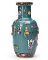 A CHINESE CLOISONNE ENAMEL VASE, 19TH-20TH CENTURY