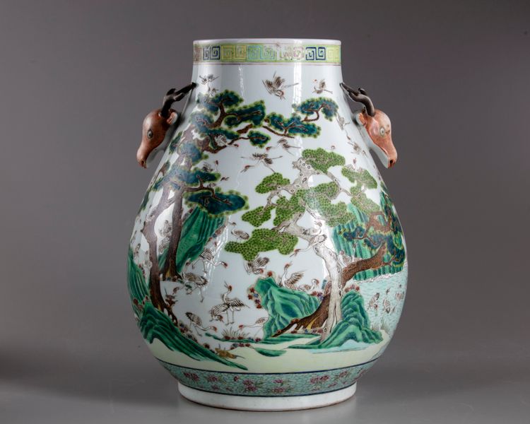 A large Chinese HU form hundered cranes vase