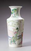 FAMILY ROSE VASE WITH FIGURES, 18TH/ 19TH CENTURY