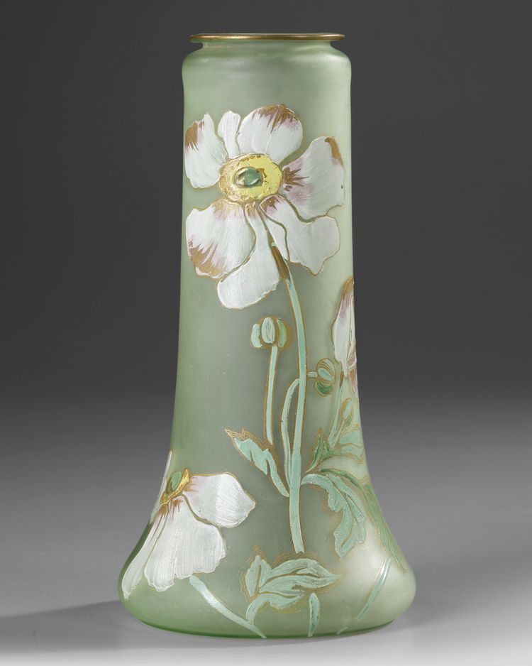 AN ART NOUVEAU GLASS VASE