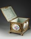 A LARGE JEWELRY BOX, SEVRES PORCELAIN, 19TH CENTURY