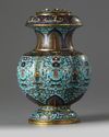 A CHINESE CLOISONNÉ ENAMEL ALTAR VASE AND COVER