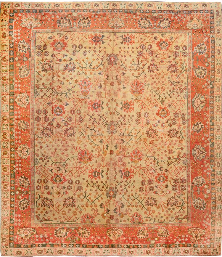 AN ANATOLIAN USAK CARPET, LATE 19TH CENTURY