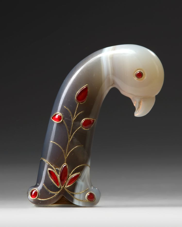 A Mughal agate dagger hilt