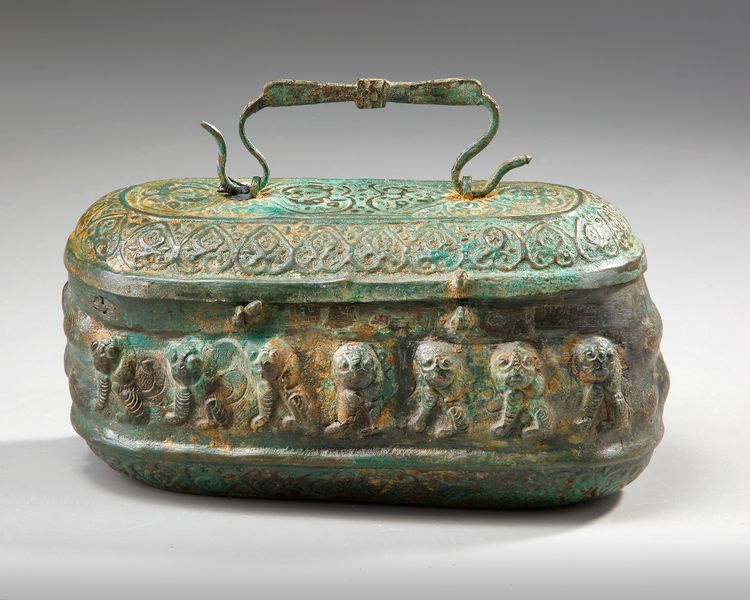 A SELJUK BRONZE BOX, 13TH CENTURY