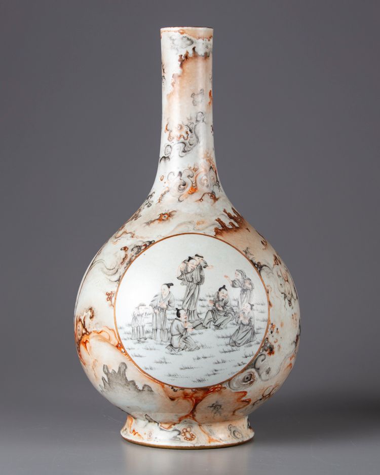 A Chinese imitation-marble en grisaille-decorated bottle vase