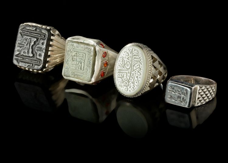 FOUR SEAL SILVER RINGS