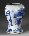 A CHINESE BLUE AND WHITE VASE, 19TH-20TH CENTURY