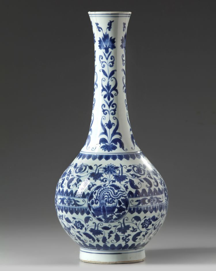 A Chinese blue and white bottle vase