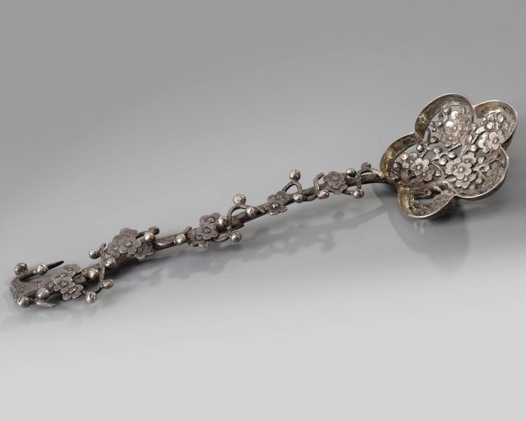 A CHINESE SILVER SPOON, MARK (LUEN WO, SHANGHAI), 19TH CENTURY