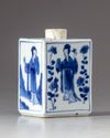 A Chinese blue and white tea caddy