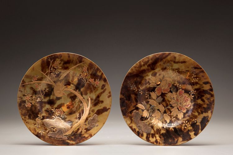 Two Japanese tortoiseshell plates