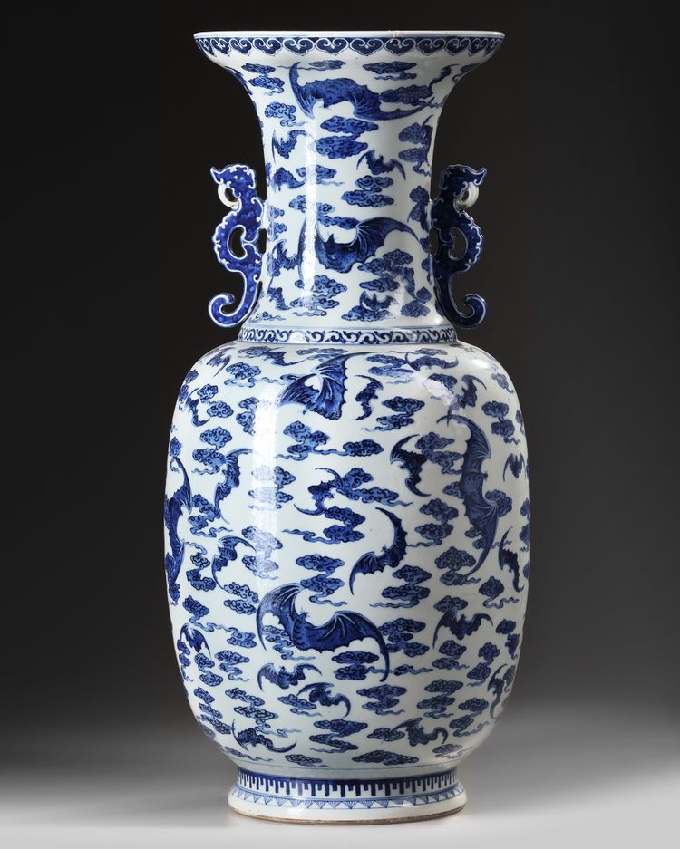 A Chinese blue and white 'Fu-bats' vase