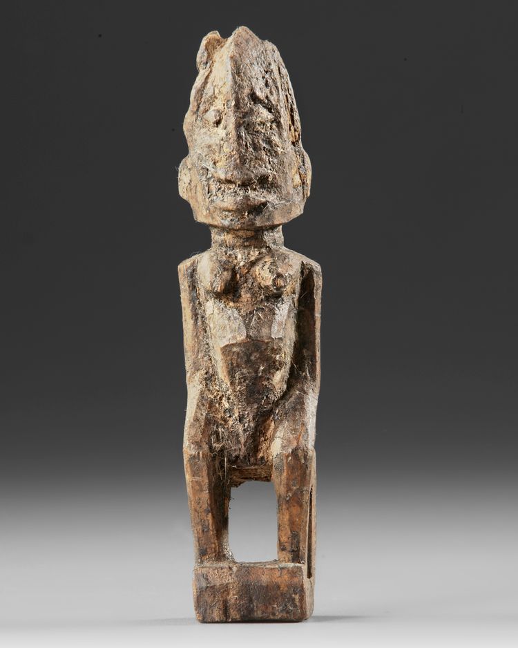 SMALL PROTO-DOGON FIGURE