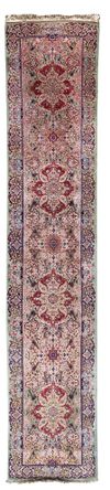 TABRIZ RUNNER, PERSIA, FIRST HALF 20TH CENTURY