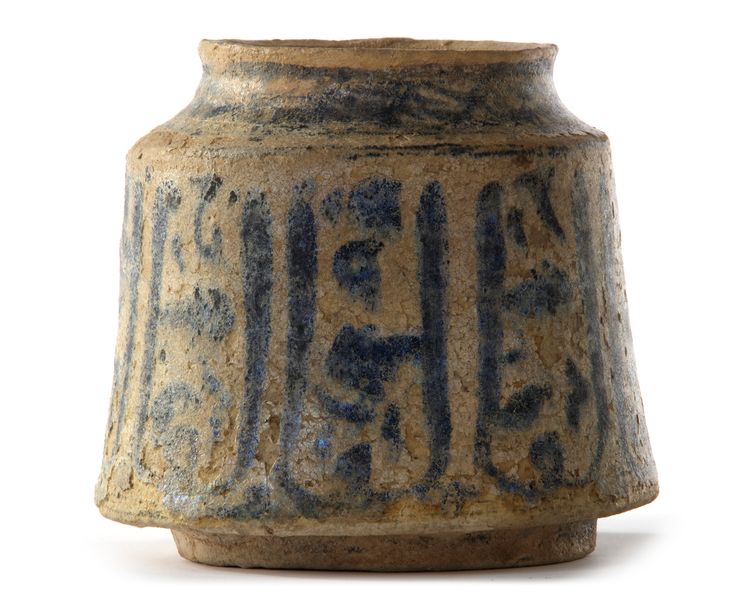 A MAMLUK ALBARELLO, CERAMIC WITH BLUE DECORATION UNDER A TRANSPARENT GLAZE,  SYRIA OR EGYPT, 13TH CENTURY