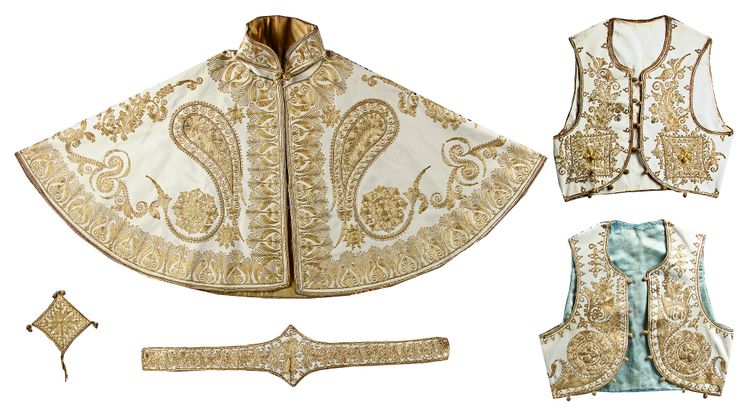 AN OTTOMAN EMBROIDERED LADIES GARMENTS, OTTOMAN, BALKAN, 20TH CENTURY