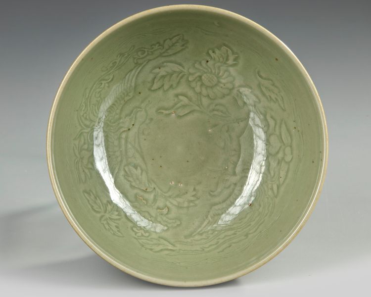 A CHINESE LONGQUAN CELADON IMPRESSED BOWL, QING DYNASTY (1644-1911)