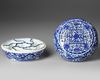 A CHINESE BLUE AND WHITE CIRCULAR BOX AND COVER