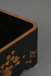 A JAPANESE LACQUER BOX, THAISHO PERIOD (1912-1926)