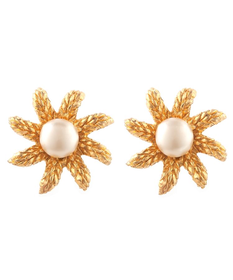 Chanel Clip-On Earrings Ear of Wheat in Gilt Metal and Glass Pearl