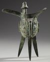 A CHINESE BRONZE JUE, QING DYNASTY (1644-1911)