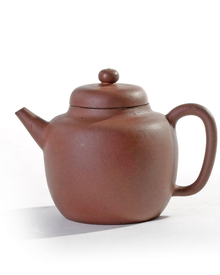 A Chinese yixing teapot