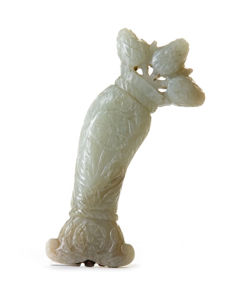 A MUGHAL JADE DAGGER HILT, 19TH CENTURY