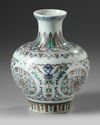 A CHINESE DOUCAI VASE, QING DYNASTY (1644-1911)