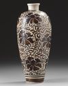 A CHINESE CIZHOU-STYLE SGRAFFITO SCROLLING PEONY VASE