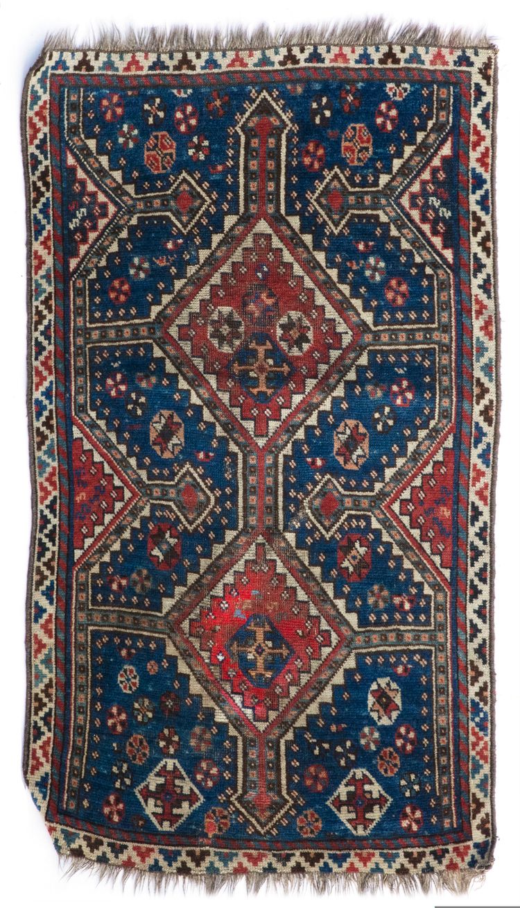 A QASHQAI RUG, PERSIA EARLY 20TH CENTURY
