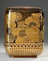 A JAPANESE GOLD LACQUERED BENTO BOX — CHRYSANTHEMUM ELEGANCE IN BAMBOO BASKET, MEIJI PERIOD (1868-1912)