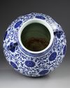 A LARGE CHINESE BLUE AND WHITE HU VASE, 19TH-20TH CENTURY