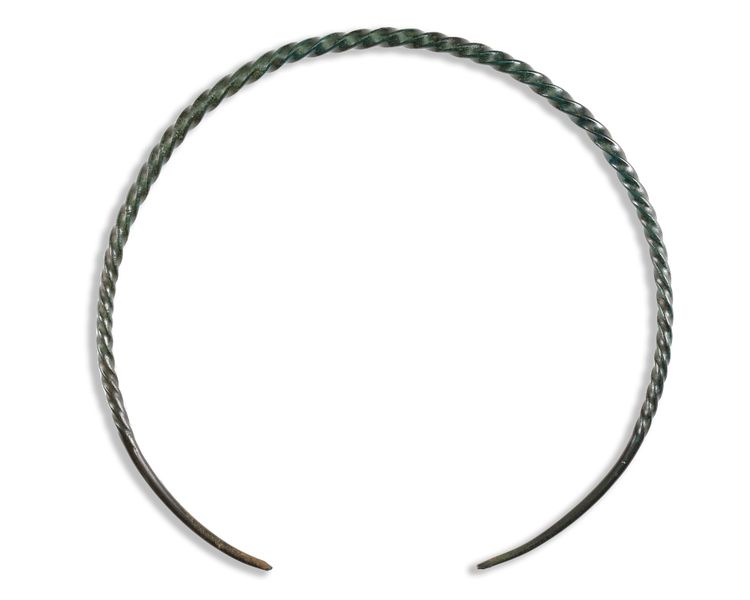 A BRONZE AGE TWISTED NECK TORC, CIRCA 1500 - 1100 B.C.