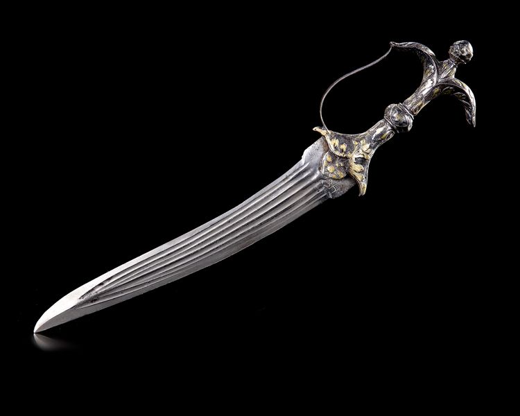 AN INDIAN STEEL DAGGER (CHILANUM), INDIA, 18TH CENTURY